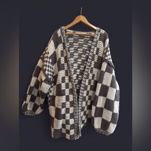 Chunky Unique Checkered Sweater Cardigan